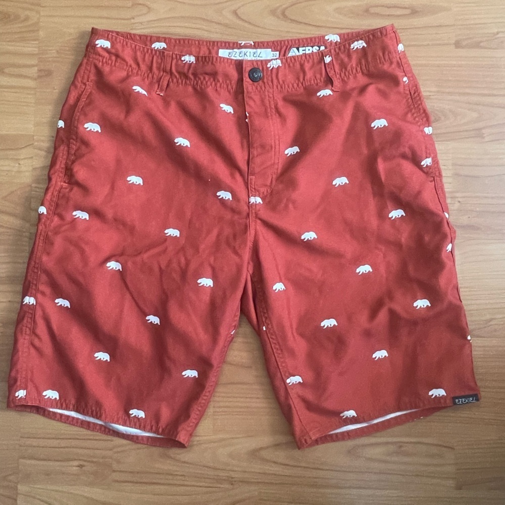 Ezekiel Mens Size 32 Versa Board Shorts Red With Bears